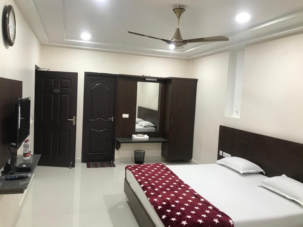 Sri Krishna Residency Hotel Eluru Ngoại thất bức ảnh