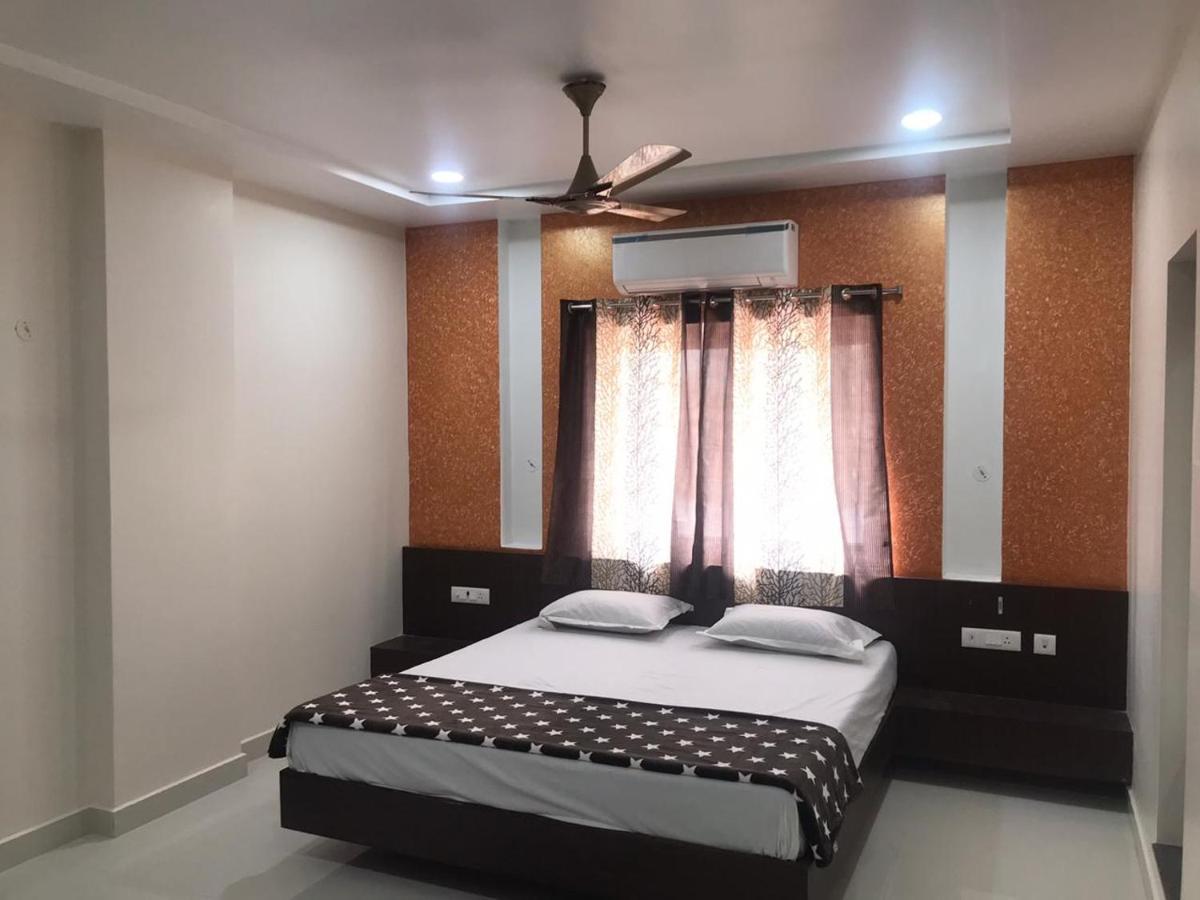 Sri Krishna Residency Hotel Eluru Ngoại thất bức ảnh