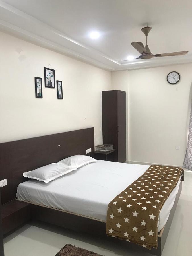 Sri Krishna Residency Hotel Eluru Ngoại thất bức ảnh